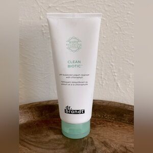 Dr. Brandt | Clean Biotic Cleanser